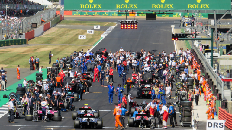 Битва середины пелотона F1 2026: все команды в рейтинге перед Австрией