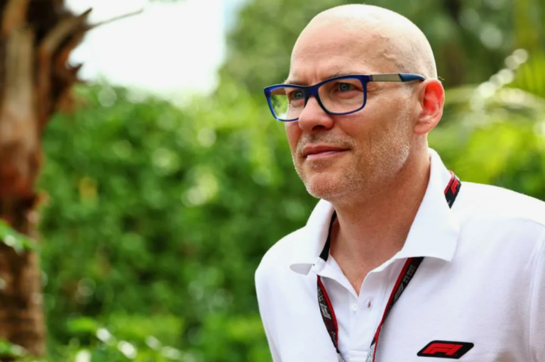Жак Villeneuve хвалит смелую стратегию Ferrari в Барселоне: «Они отказались довольствоваться вторым местом»