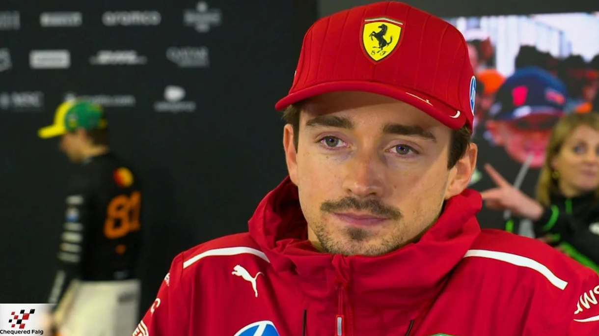 Гонщик Ferrari Charles Leclerc во время гоночного уик-энда Formula 1, подчёркивающий его неизменную страсть к автоспорту и соревнованиям
