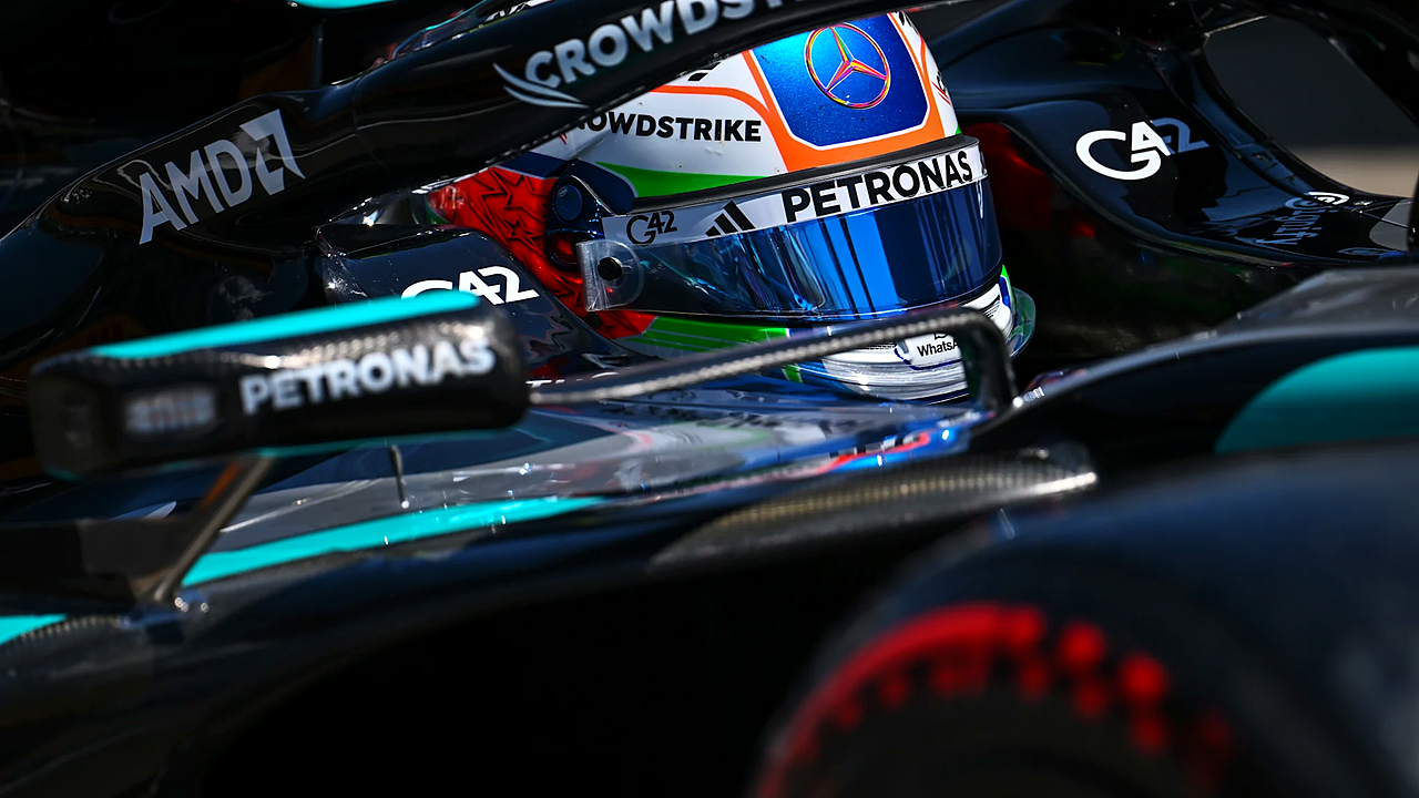 Antonelli guida la doppietta Mercedes mentre l'FP1 d'Austria inizia con una dichiarazione