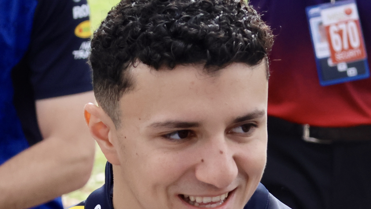 إسحاق هادجار ضد ماكس فيرستابين: موسم ناشئ Red Bull المتفاوت يتجه إلى النمسا