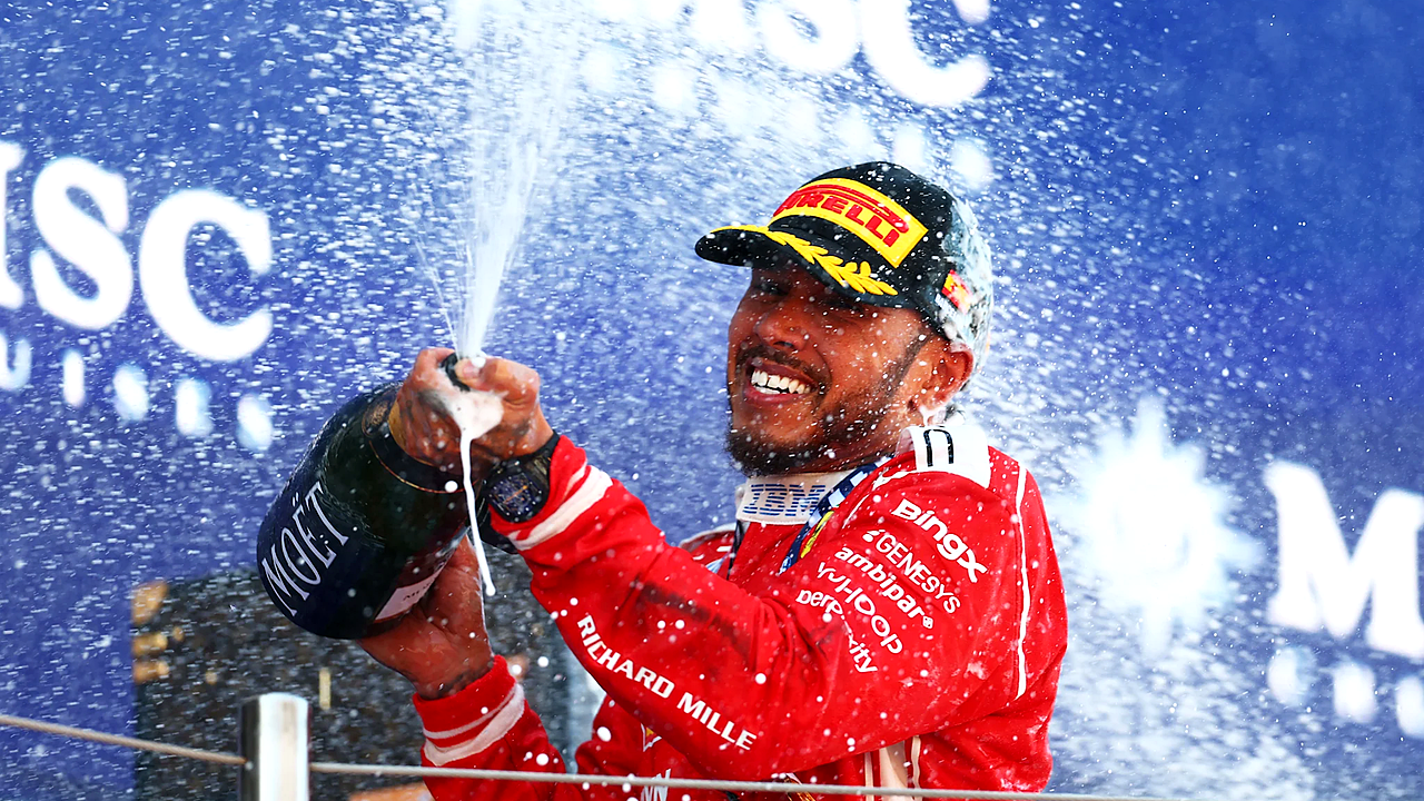 Hamilton qualifie la victoire de Ferrari d'autre chose après que Barcelone est devenue émotionnelle image éditoriale 2