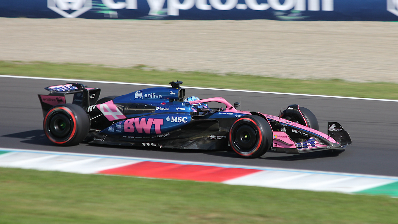 L'Alpine di Pierre Gasly in pista