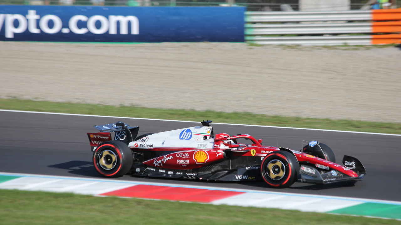Charles Leclerc vo Ferrari