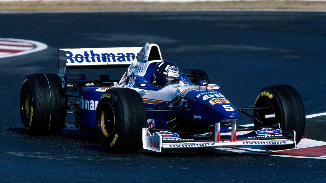 Damon Hill alla guida della Williams FW18 al Gran Premio del Giappone del 1996