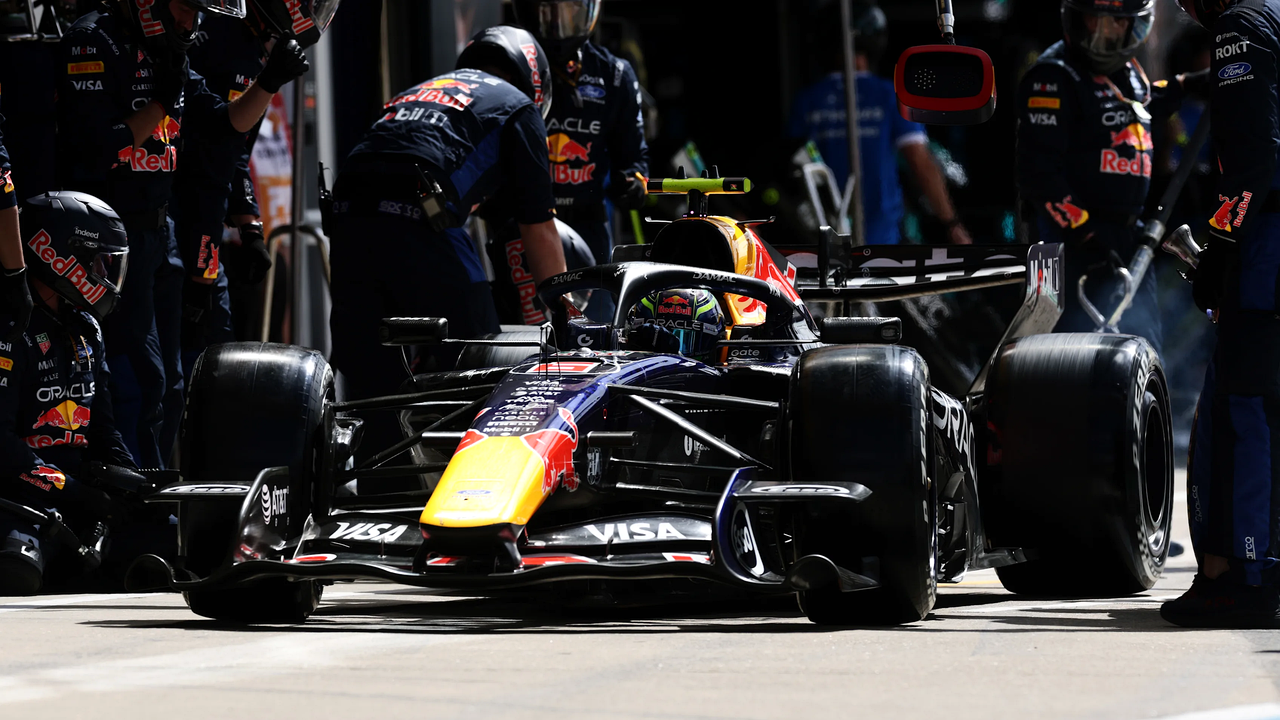 Hadjar's Red Bull rise now depends on calm comparison with Verstappen
