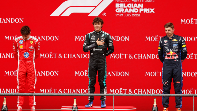 Kimi Antonelli vinner Belgias Grand Prix 2026 foran Charles Leclerc