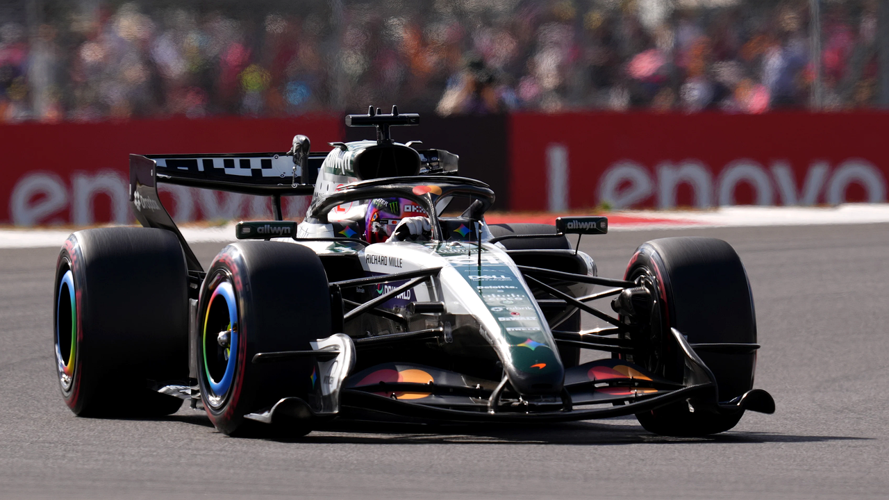 Leclerc en Hamilton geven Ferrari twee manieren om Antonelli te bevechten