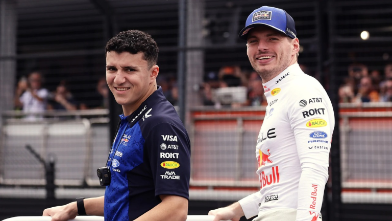 Isack Hadjar держится близко к Max Verstappen по скорости в квалификациях