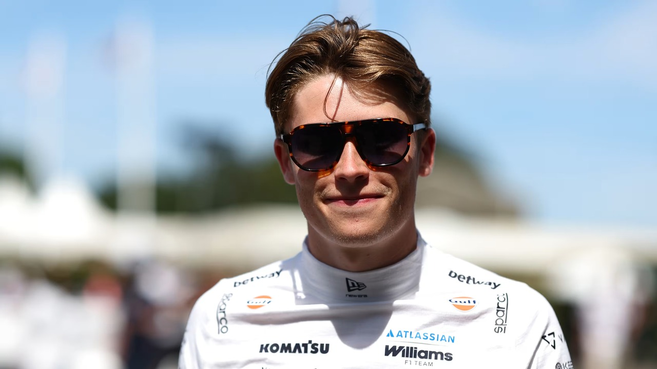 Luke Browning v oblečení týmu Williams