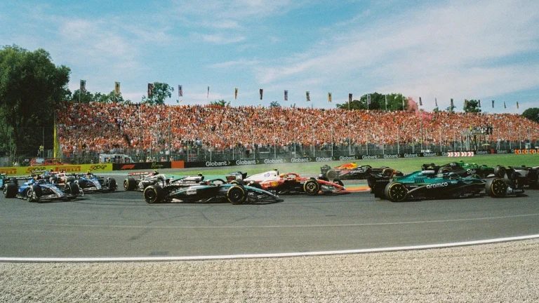 Antonelli arxadan başlayır, Ferrari ev İtaliya Grand Prix-yə hazırlaşır