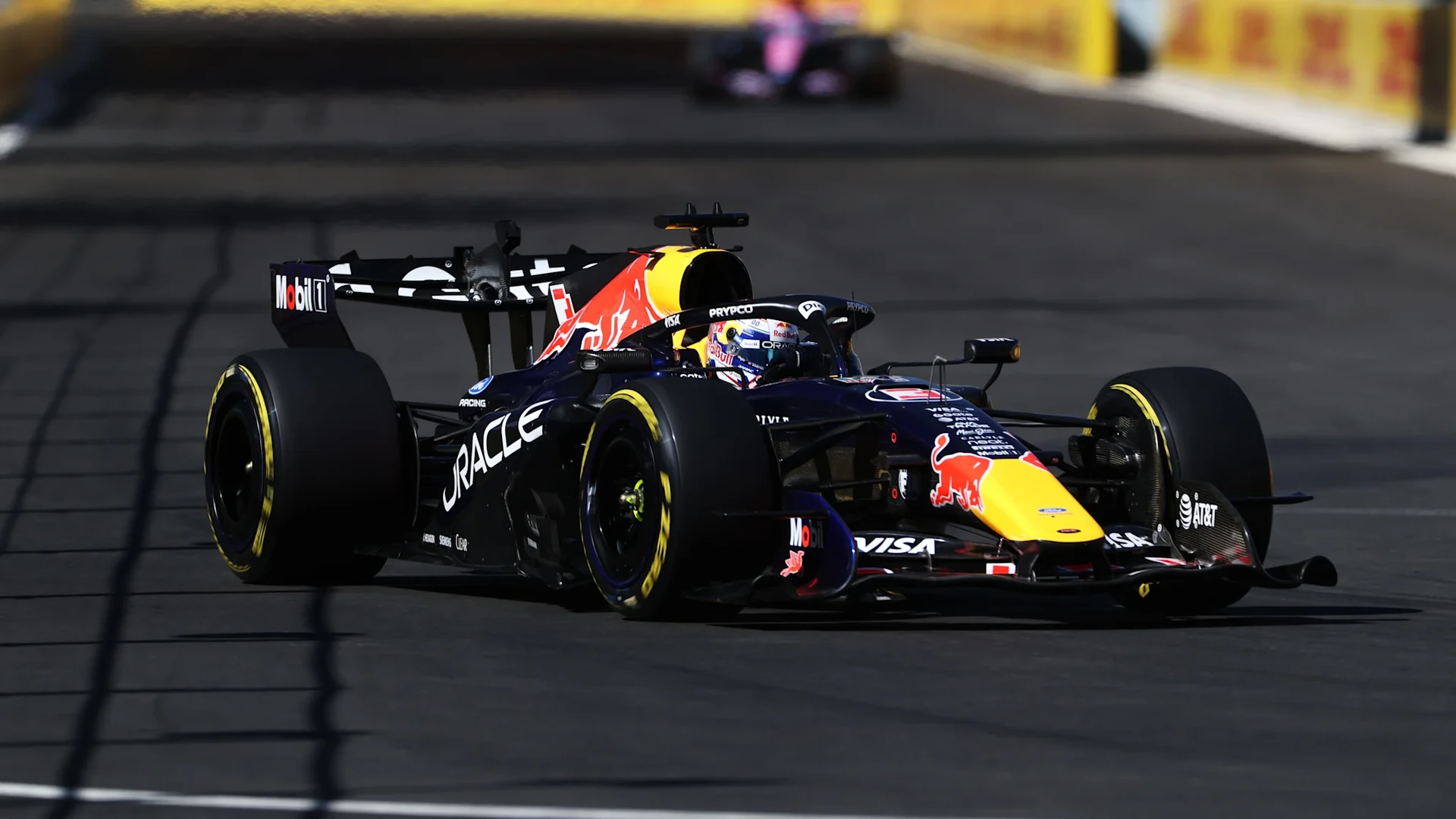 Red Bull erklärt, warum der RB22 bei Longruns an aerodynamischer Leistung verliert