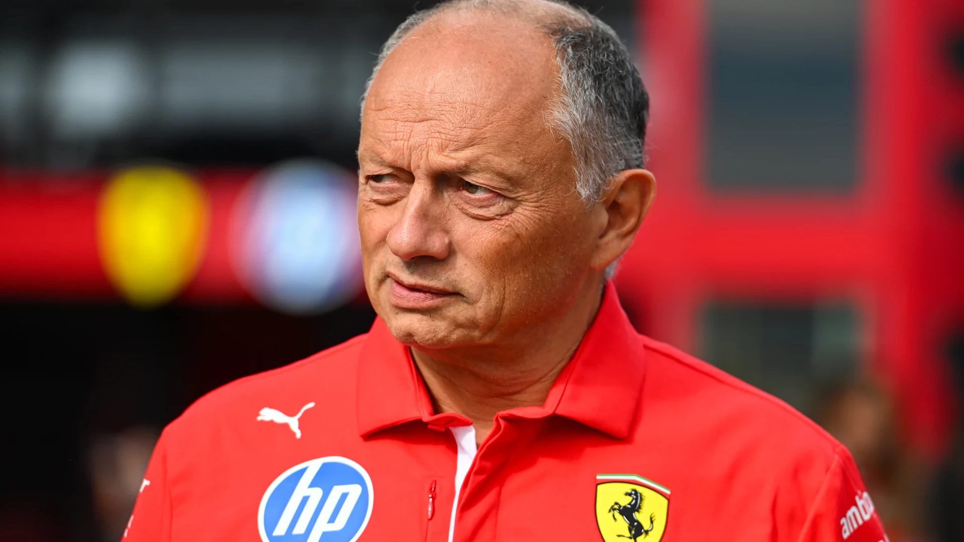 A Ferrari nyilvánosan kiáll Fred Vasseur mellett, és a figyelmet a Sepangban nyújtott teljesítményre irányítja